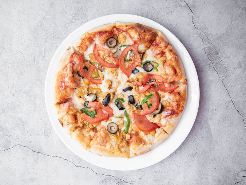 Shish Tawook Pizza