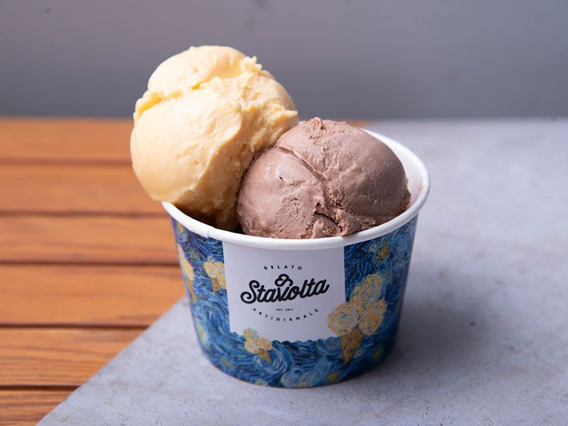 2 Ice Cream Scoops
