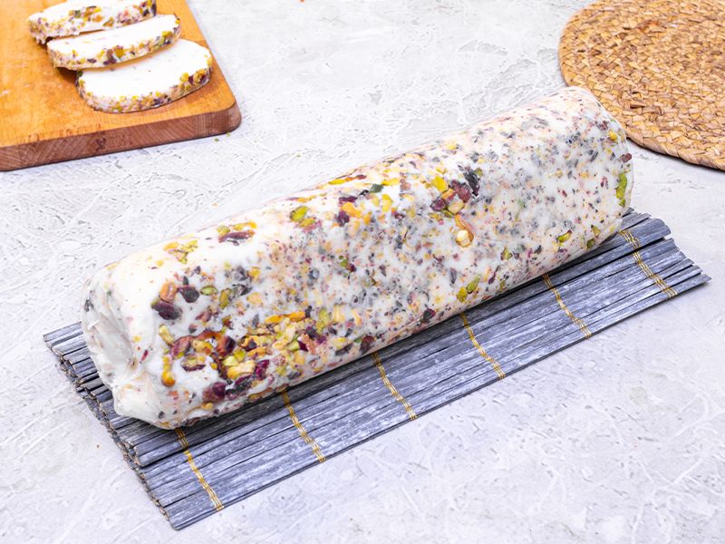 Arabian Dug Ice Cream Qeshta And Pistachio