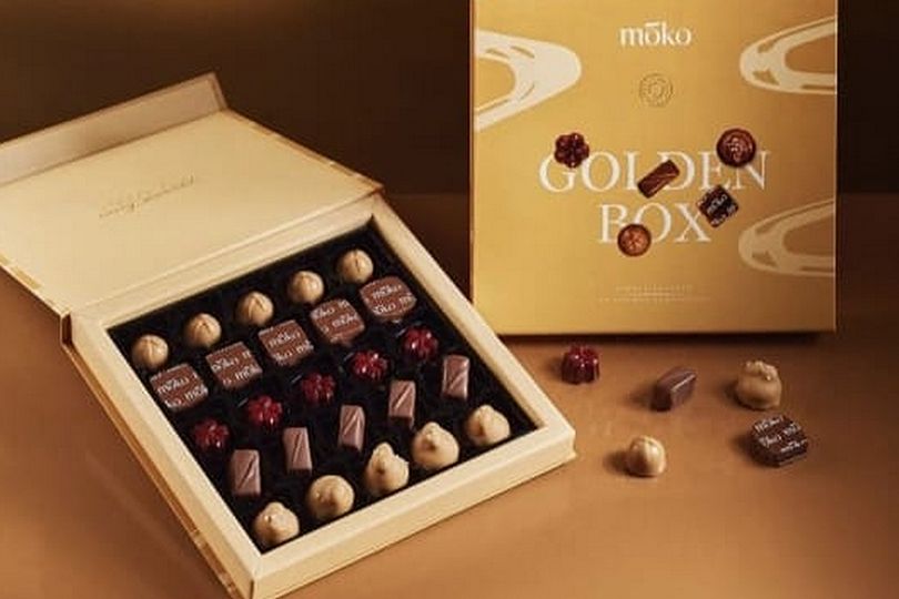 25 Pieces Golden Box