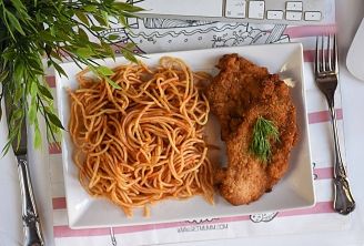 Crispy Chicken And Tomato Sauce Pasta