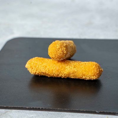 2 Mozzarella Sticks