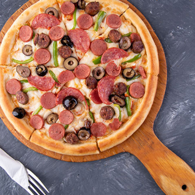 Hot Dog Oriental Pizza