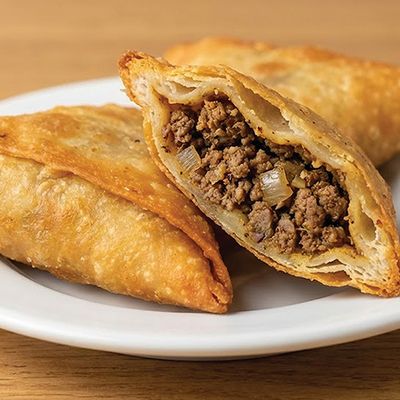 3 قطع سمبوسك لحم
