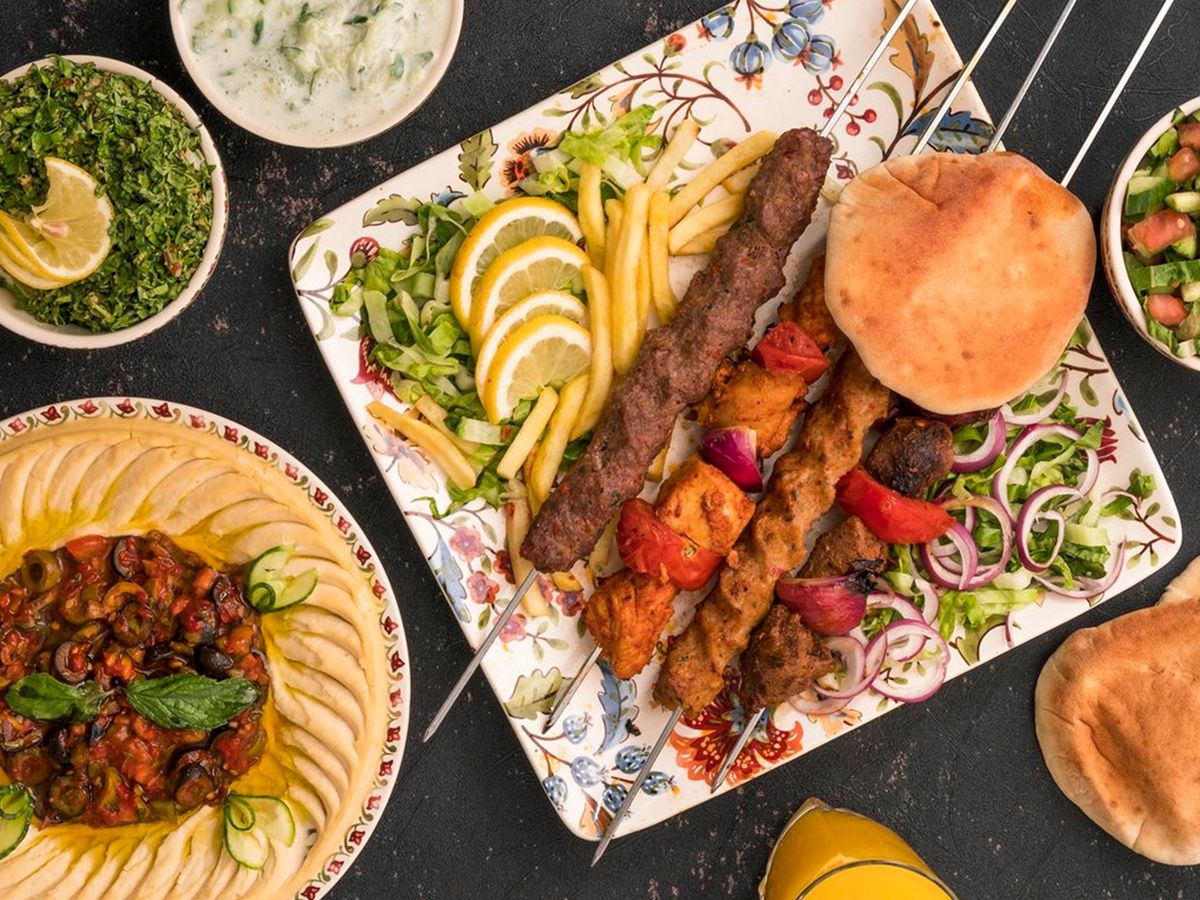 3 Kofta Pieces And 3 Shish Tawook