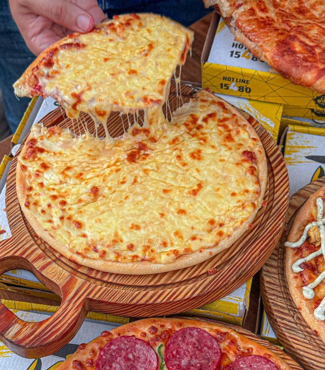 Mix Cheese Pizza