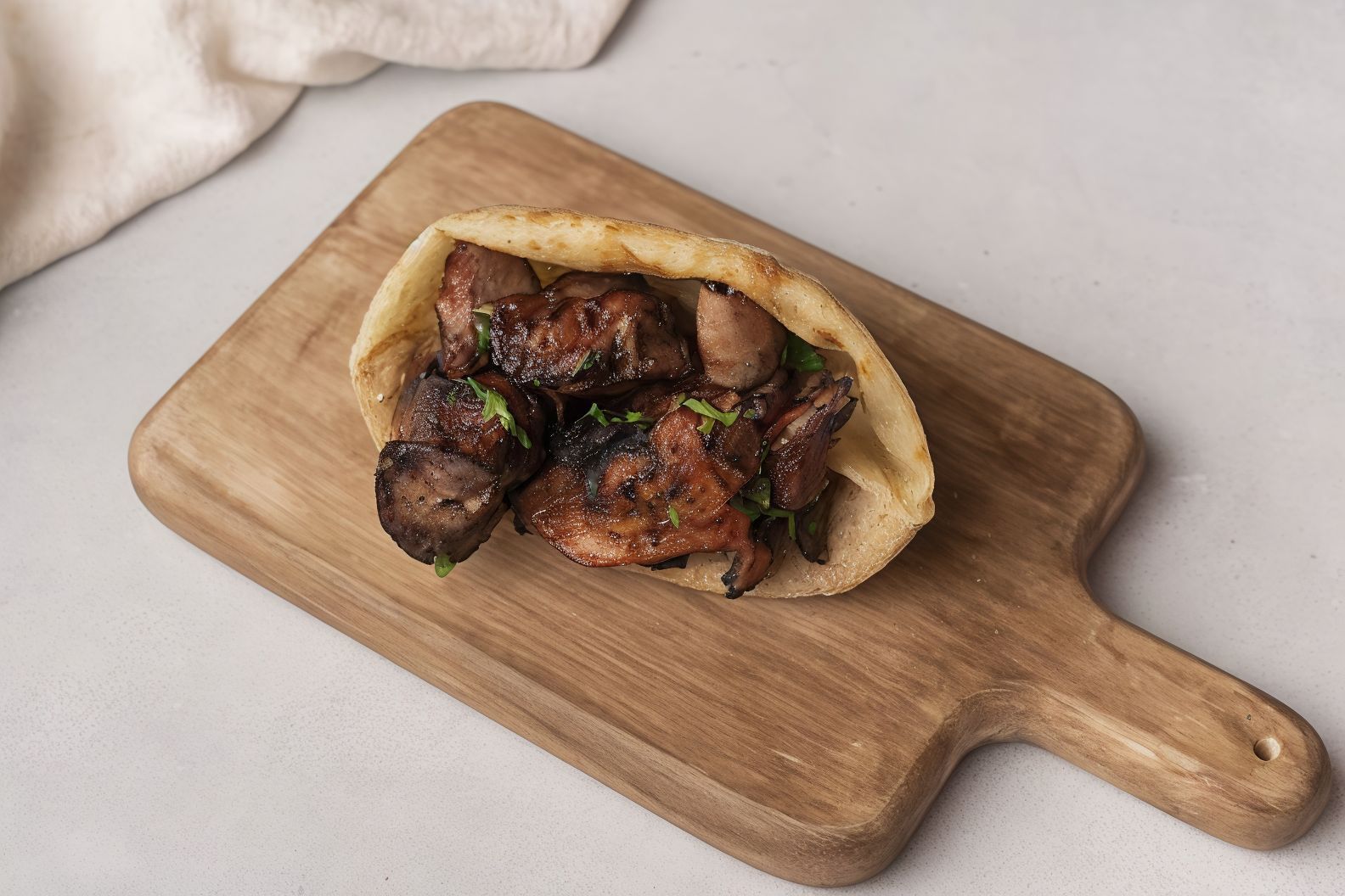 Grilled Kidney Sandwich