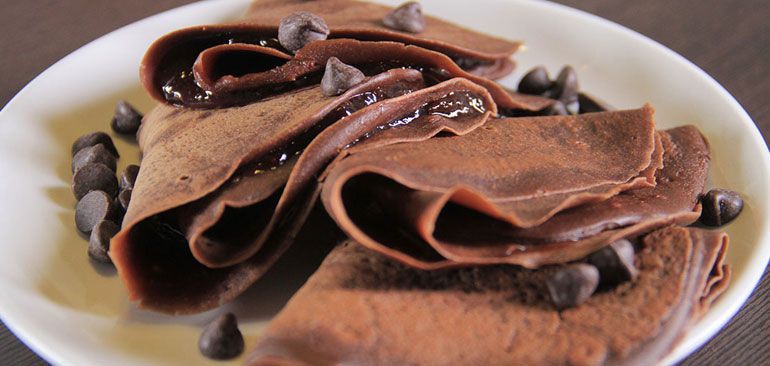 Chocolate With Nuts Crepe
