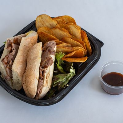 Roast Beef au Jus sandwich