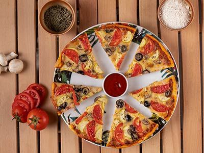 Large Quattro Stagioni Pizza
