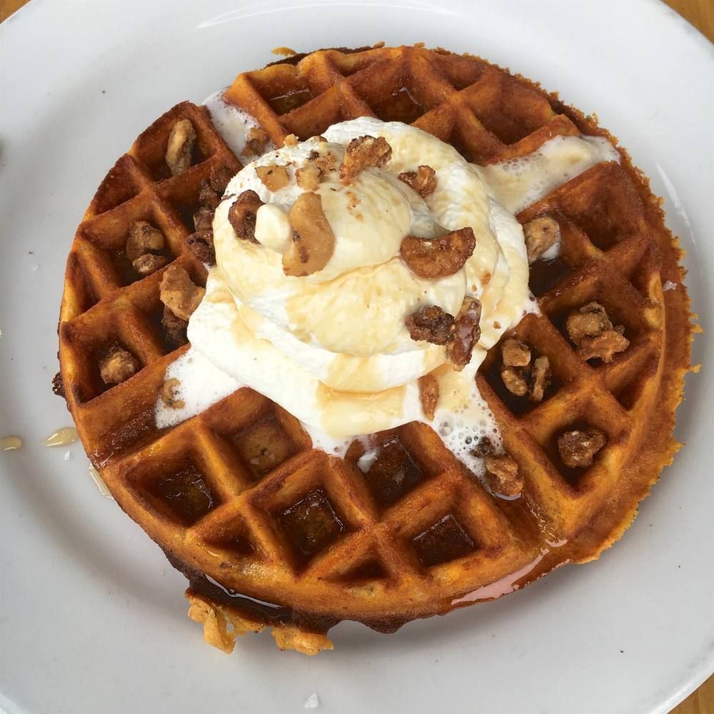 Nutella Chocolate With Banana Waffle