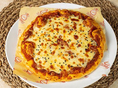 Thyme With Mozzarella Cheese Muhammara
