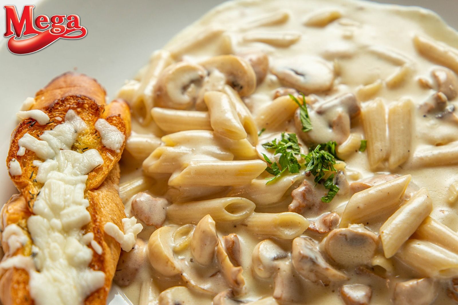 Pasta with basil sauce