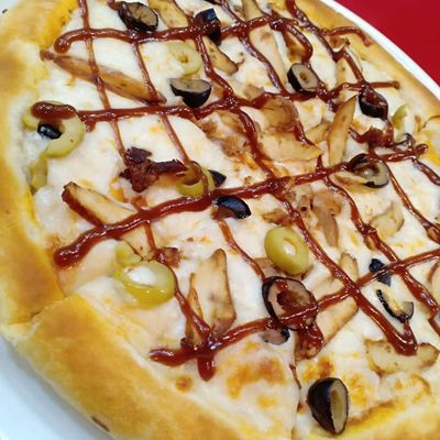 Adding calamari to pizza