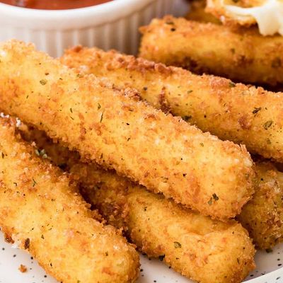 5 Mozzarella sticks