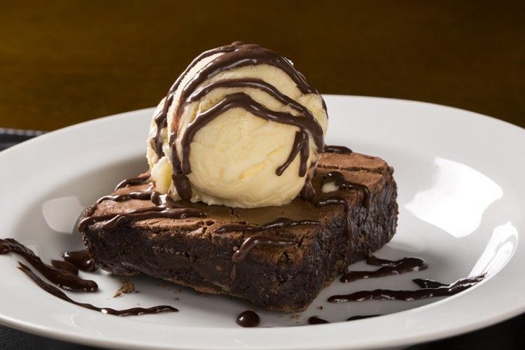 Brownies With Ice Cream