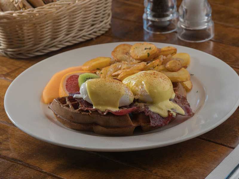 Beef Bacon Benedict Waffle Platter