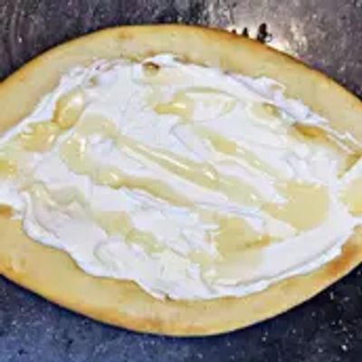 Labneh Honey Manoucheh