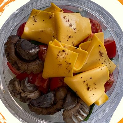 Cheddar and Mushroom Salad