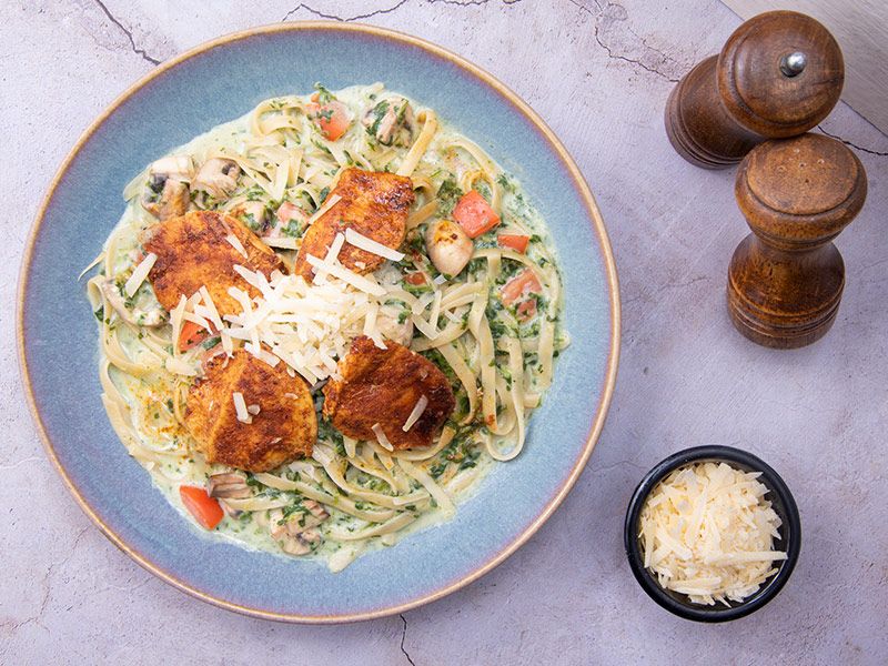 Creamy Spinach Chicken Pasta