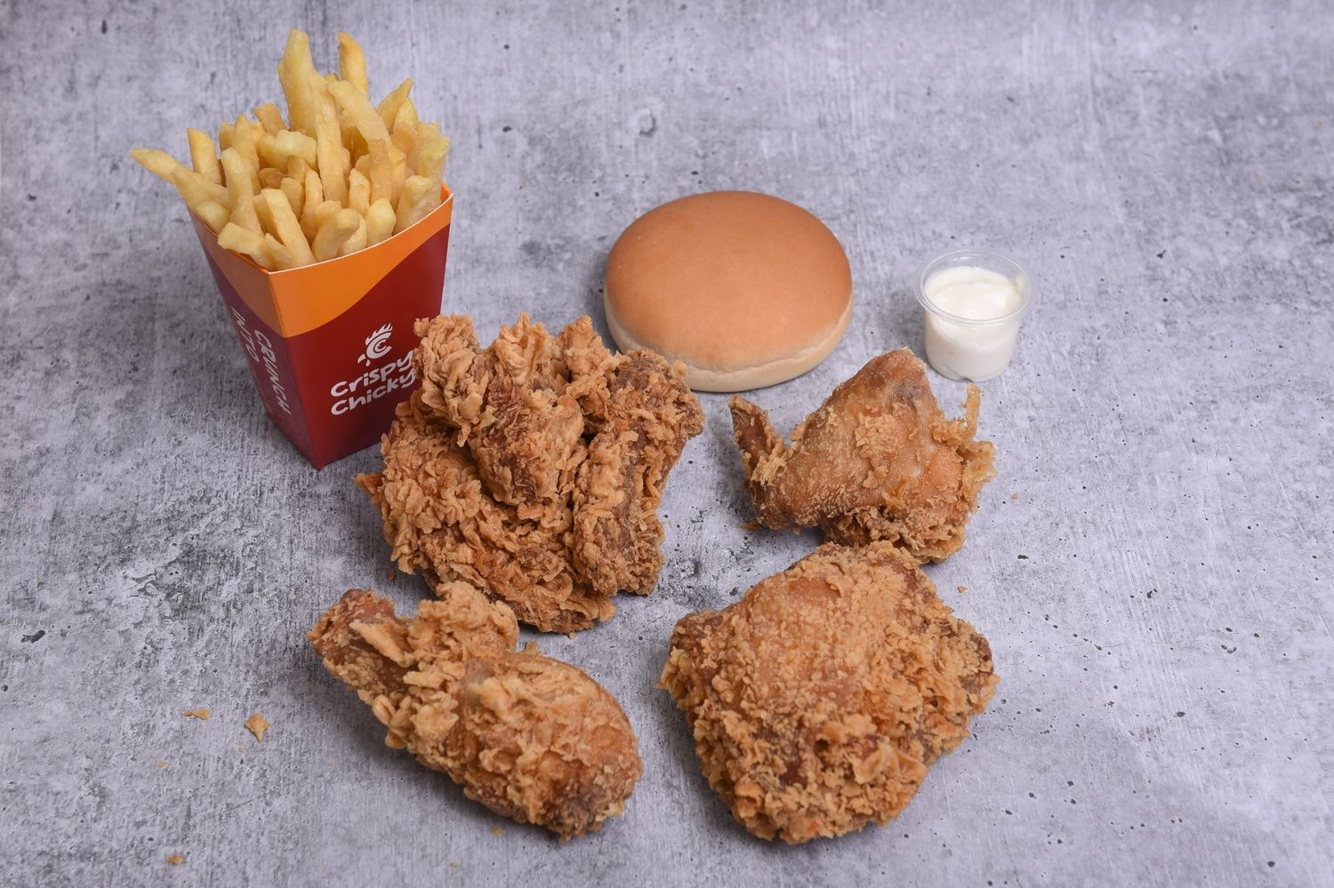 Crispy Chicky delivery service in UAE | Talabat