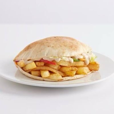 بطاطس مقلية مع جبنة كيري