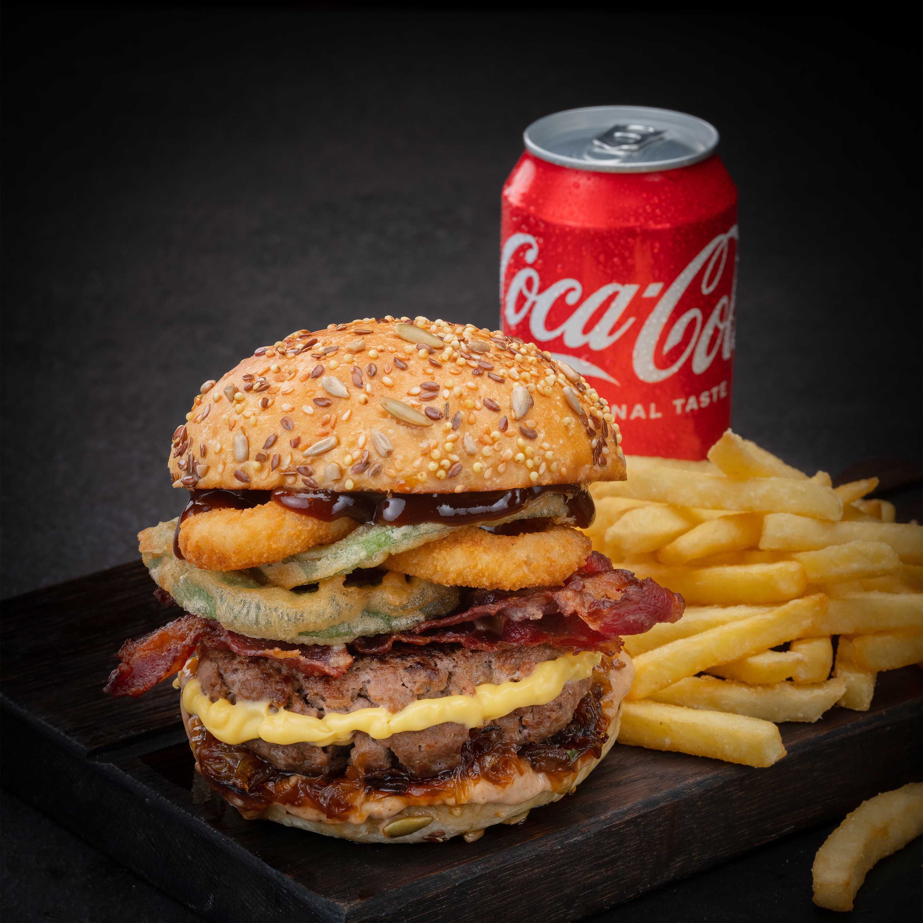 PAUL Burgers & Wraps delivery service in Kuwait Talabat