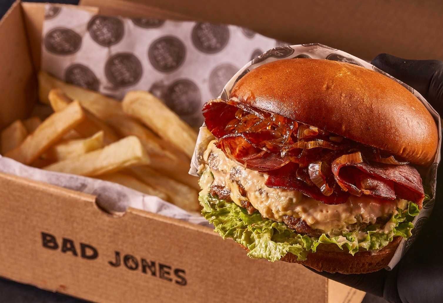Double Smash Burger "Bad Jones Style"