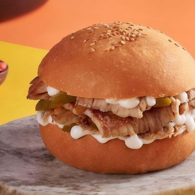 Chicken shawarma bun Kizer