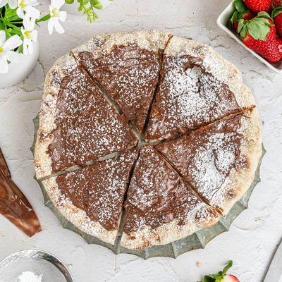 Sweet Nutella Pizza