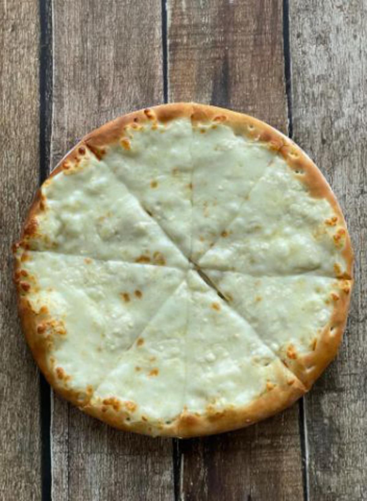 Thyme Cheese Manoucheh