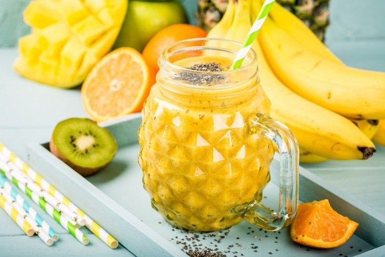 Kiwi With Mango Juice