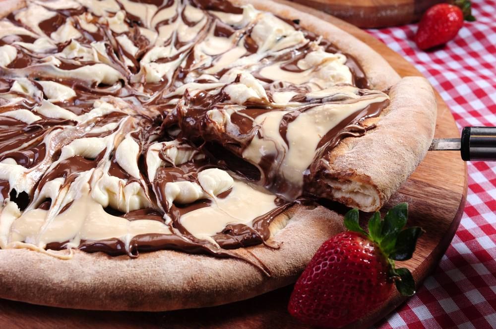 Nutella And Boreo Pizza