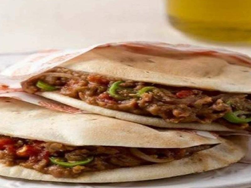 Alexandrian Fava Bean Sandwich