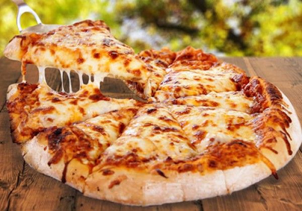 Quattro Formaggi Pizza