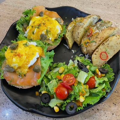 Salmon Bagel Eggs Benedict