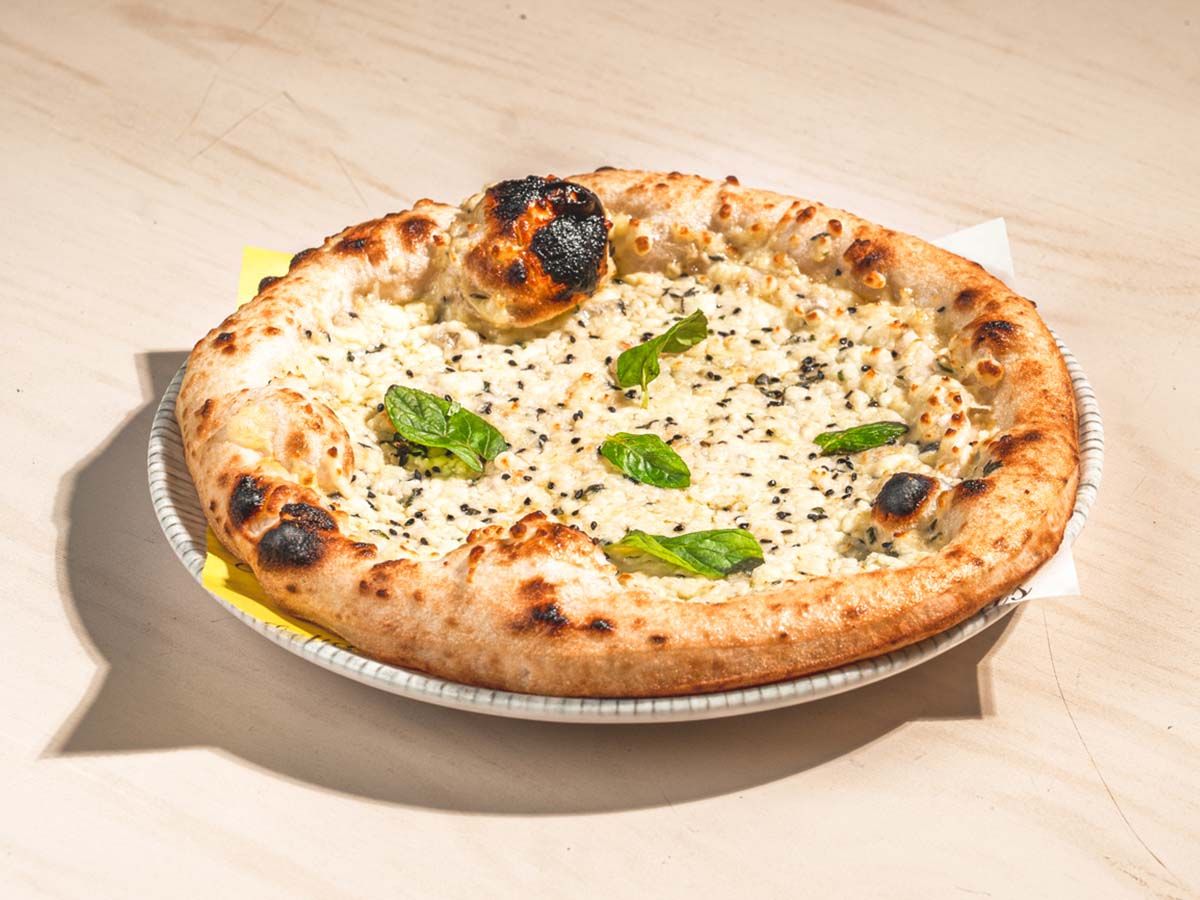 Akkawi cheese pizette