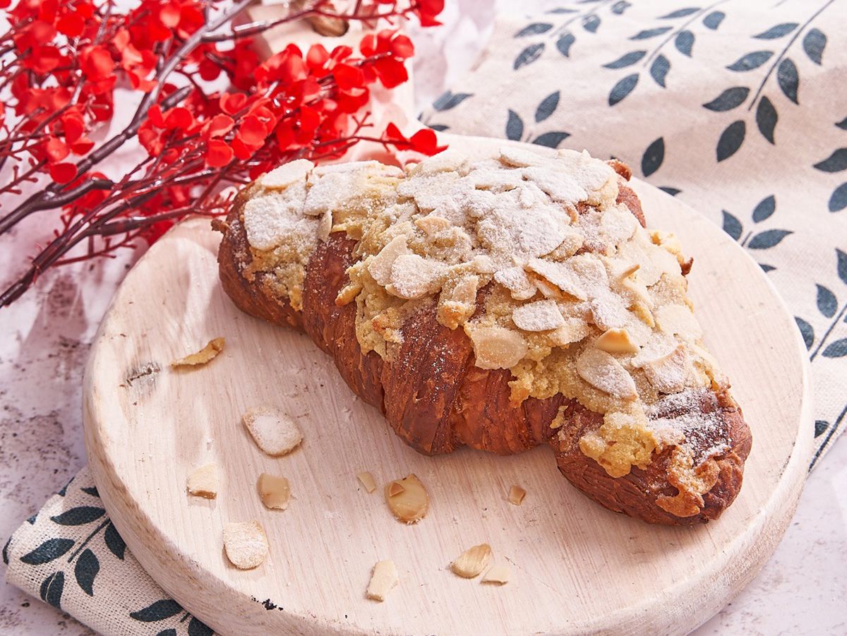 Almond Croissant