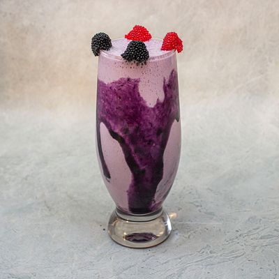 BLUEBERRY MILKSHAKE