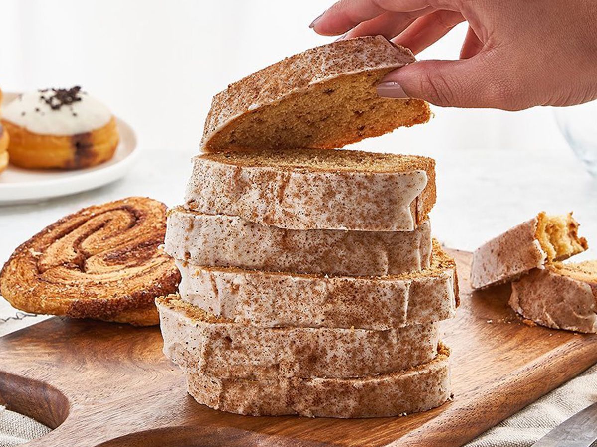 Cinnamon And Apple Cake