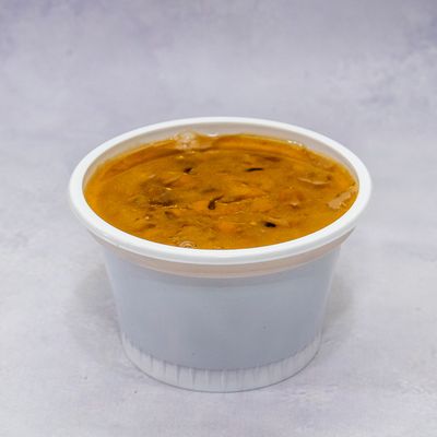 علبة فول مع زيتون