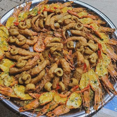 Al Akila Tray