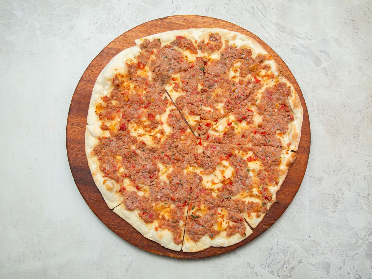 Meat On Dough Manoucheh
