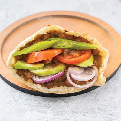 Alexandrian Fava Bean Sandwich