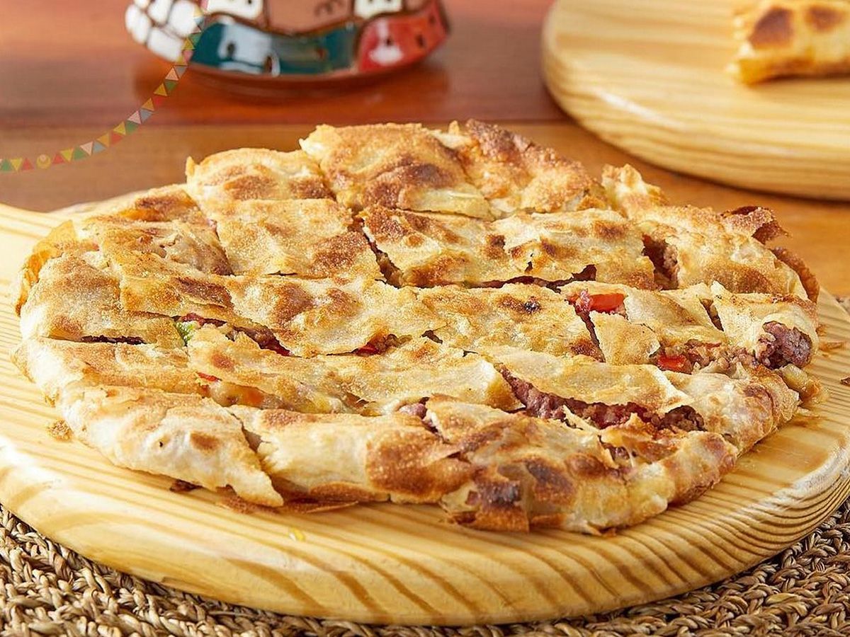 Alexandrian Sausage pie