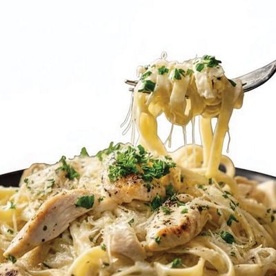 Chicken and Mushroom Alfredo Pasta