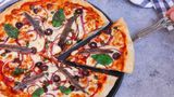 Rucola With Smoked Beef Pizza