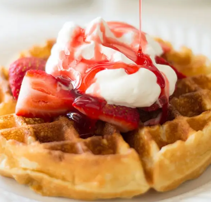 Waffle strawberry sauce