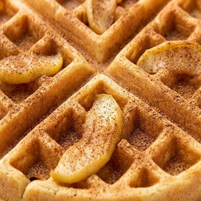 وافل تفاح وقرفة