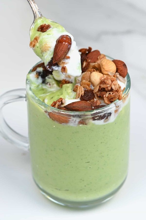 Avocado With Ice Cream And Nuts Juice Liter